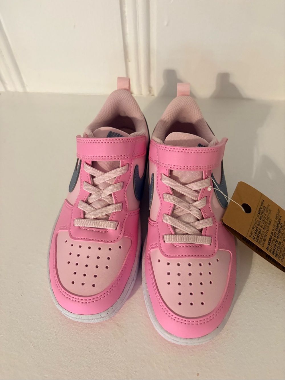 Nike Kids Pink and Navy Hook-and-Loop Sneakers